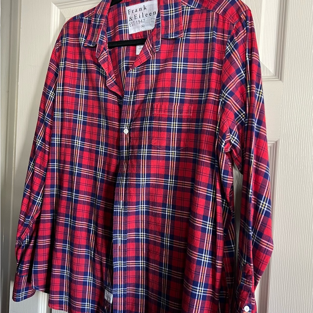 Frank & Eileen “Eileen” Italian Cotton Red and Blue Plaid Shirt Size XL EUC